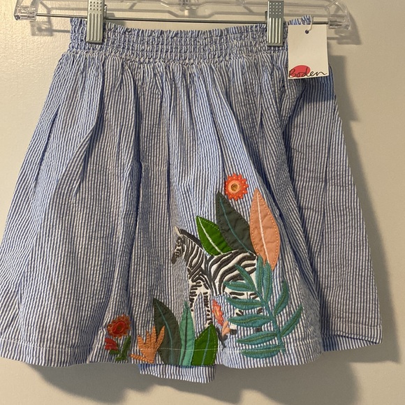 Mini Boden Blue and White striped skirt with zebra tropical appliqué. - Picture 4 of 5